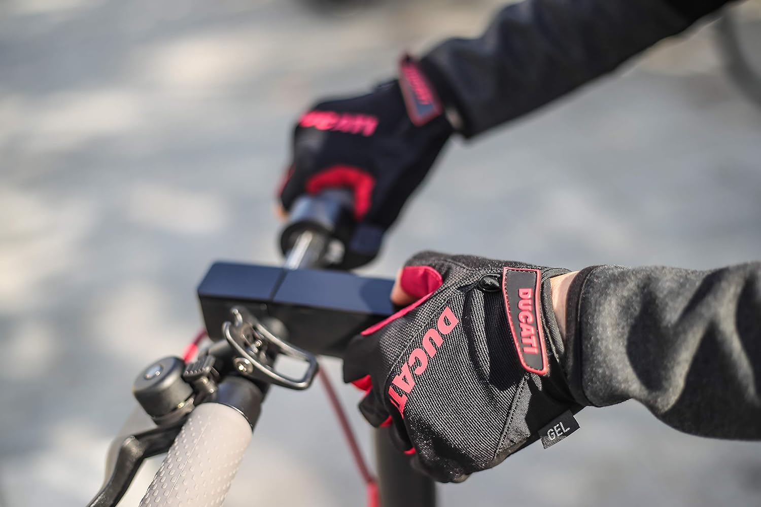 DUCATI, Electric Scooter Gloves, Gel, Half Fingers, One Size, Black, Bicycle Accessories Unisex Adult, Black, L
