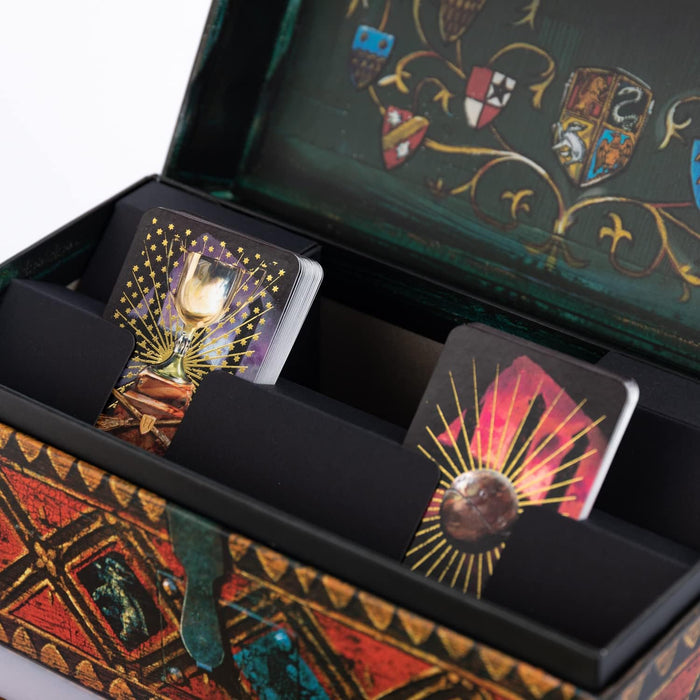 Cartamundi Harry Potter Seek The Snitch Board Game, Calling All Harry Potter Super-Fans! For 2 to 4 Players, Great Gift For Kids Aged 8+