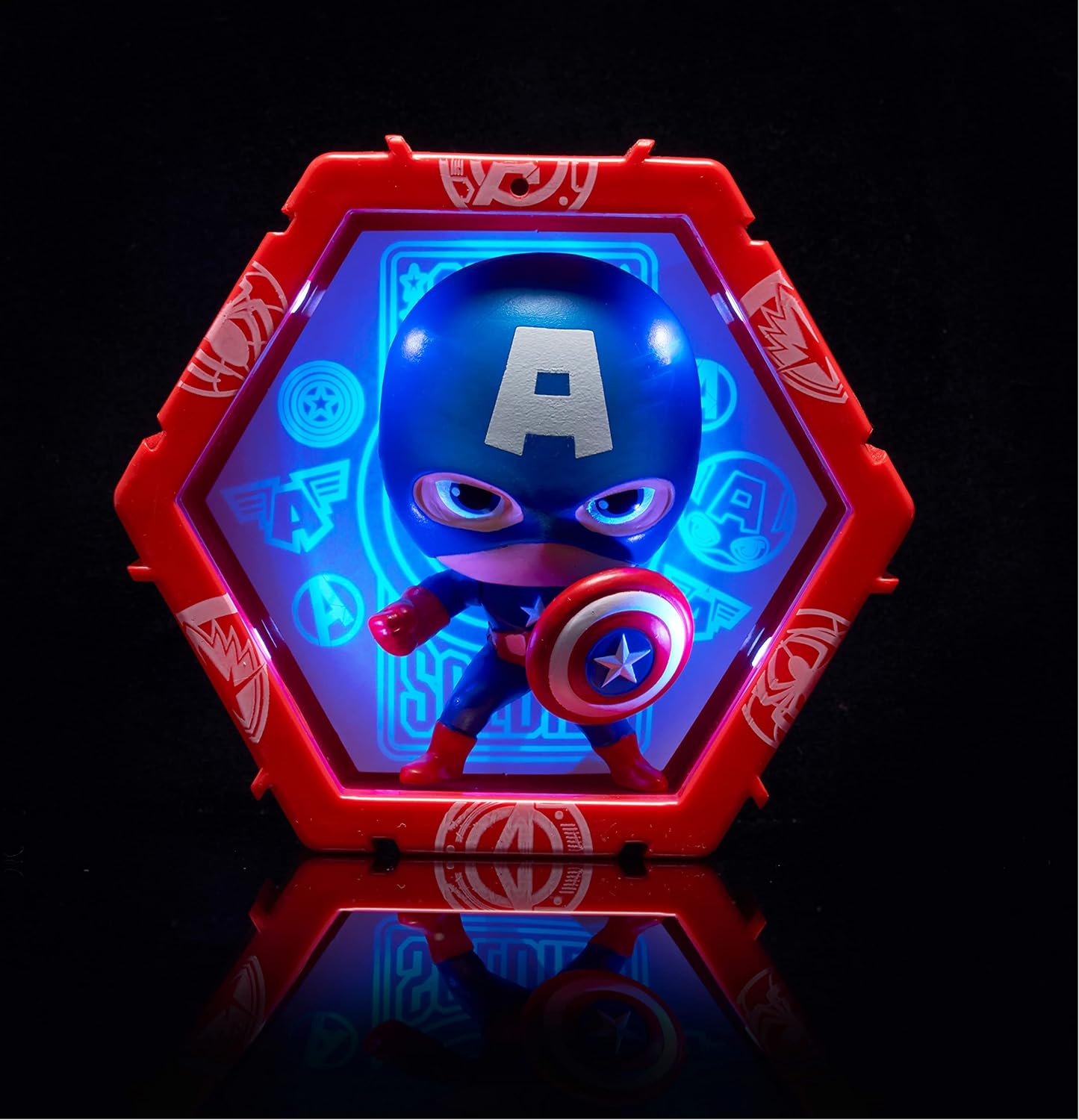 WOW! PODS Avengers Collection - Captain America | Superhero Light-Up Bobble-Head Figure | Official Marvel Collectable Toys & Gifts