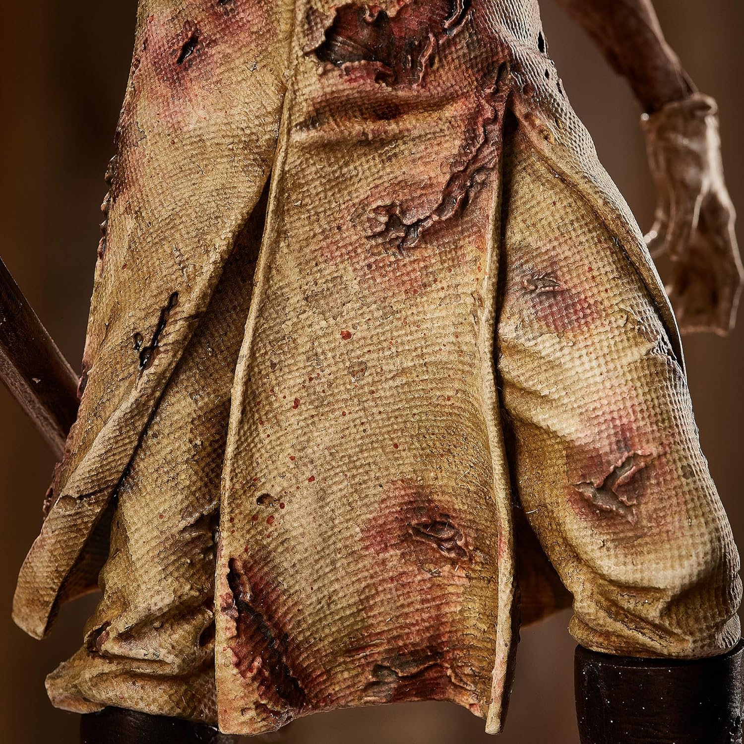 Numskull Silent Hill 2 Red Pyramid Thing Figuur 11.6″ (29.5cm) Collectible Replica Standbeeld - Officiële Silent Hill Merchandise - Limited Edition
