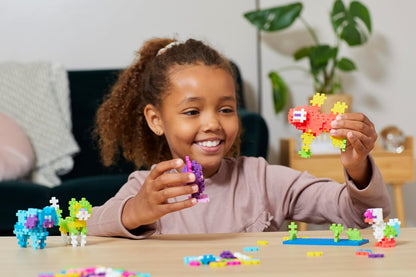 PLUS PLUS - 275 Ladrillos de construcción Multicolor - El Mundo de los Animales - Juego de construcción para niños a Partir de 3 años - Juego Educativo para niñas y niños - PP3962