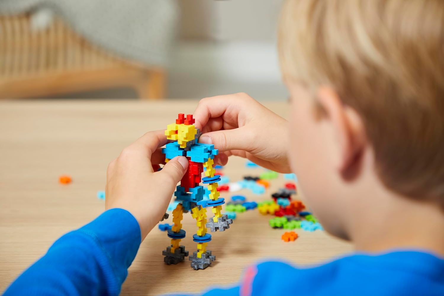 PLUS PLUS Building Blocks Toy - Learn to Build Robot Toy, 250 pcs with Colourful Wheels and Hubs, Guidebook Included, Kids Construction Toys, STEM Learning Resources - Girls and Boys Toys Age 5 Plus