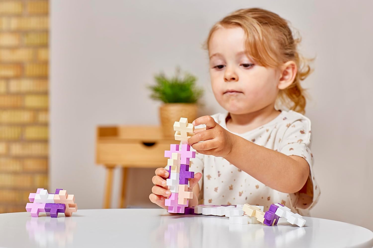 PLUS PLUS BIG Building Blocks Toy - 100 Large Durable Stacking Pieces, Kids Construction Toys & Preschool Learning Resources, Play for Home or Travel, Toddler Toys for Ages 1-5 yrs, Bloom Box
