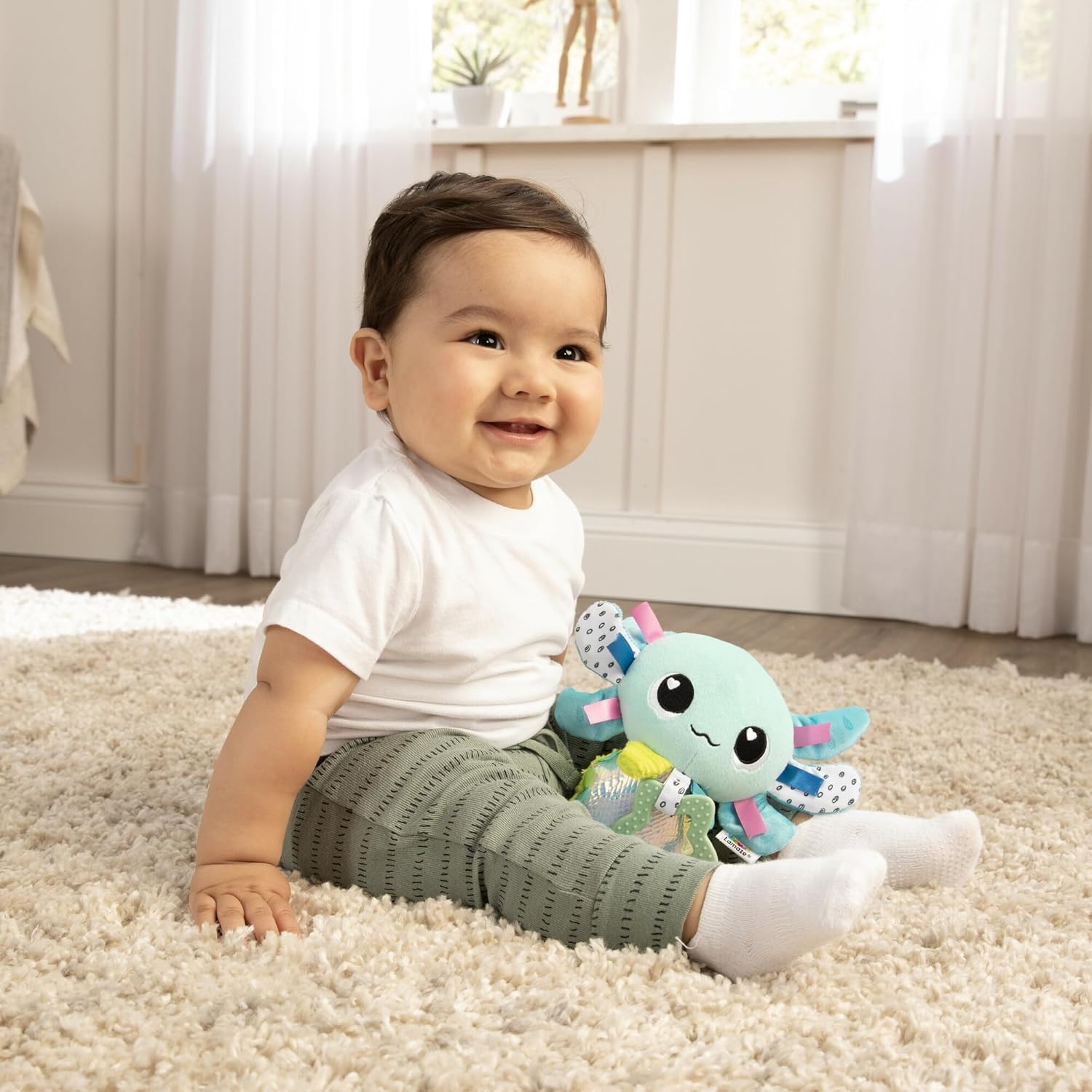 LAMAZE Alise the Axolotl - Clip and Go Baby Pram Toys - Sensory Toys for Babies - Early Learning Baby Toys 0-6 Months and Up - Expertly Designed Newborn Toys - Baby Shower Gifts