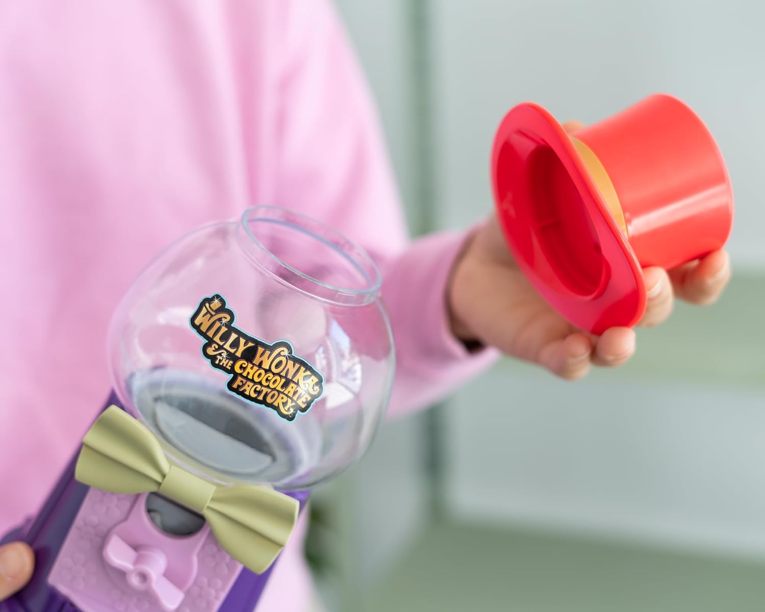 Grupo Erik Willy Wonka Gumball Machine | Willy Wonka & The Chocolate Factory Vending Machine | 10 x 5 x 5 inches - 25.4 x 12.6 x 12.6 cm | Wonka Bar | Wonka Golden Ticket