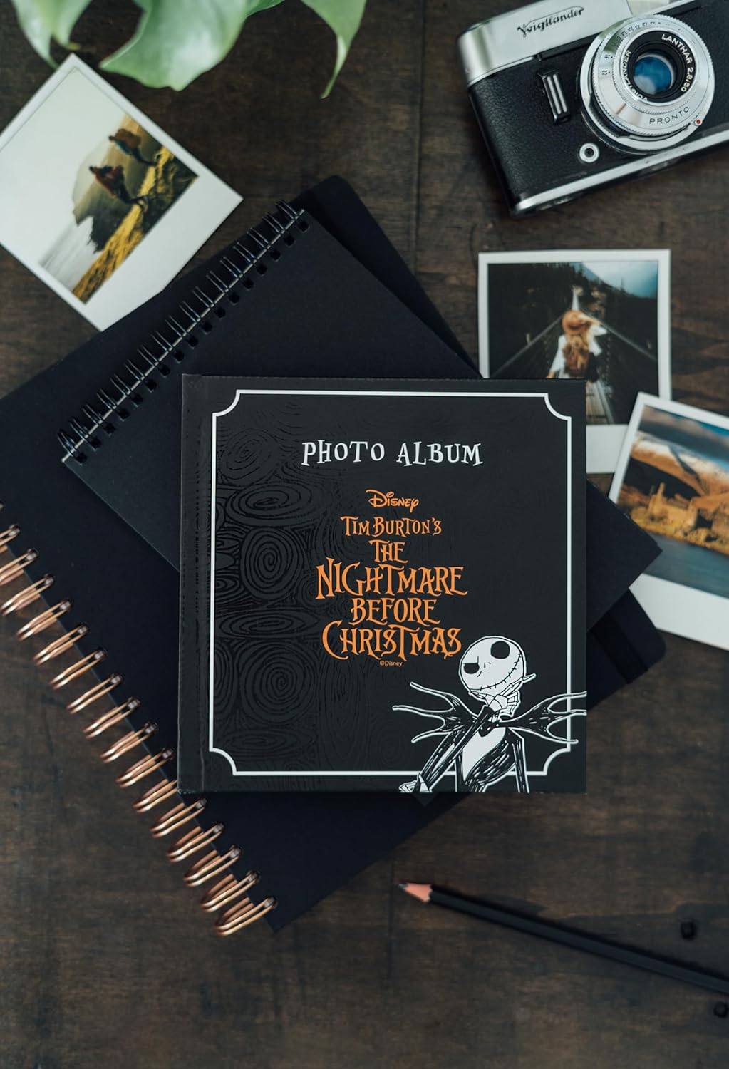Grupo Erik Fotoalbum zum Selbstgestalten Disney The Nightmare Before Christmas - Scrapbook Weiße Seiten - Fotoalbum Klein 16x16 cm - Photoalbum 24 selbstklebend Seiten