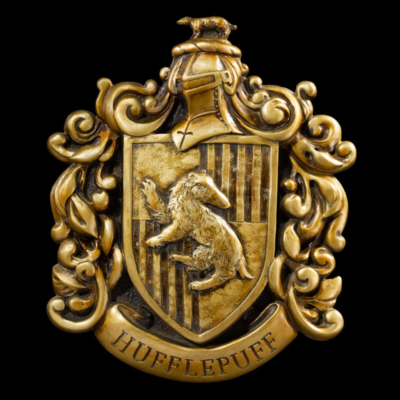 The Noble Collection Harry Potter Hufflepuff Crest Wall Art - 11in (28cm) Elegant Gold Resin Wall Plaque - Officially Licensed Film Set Movie Props Gifts