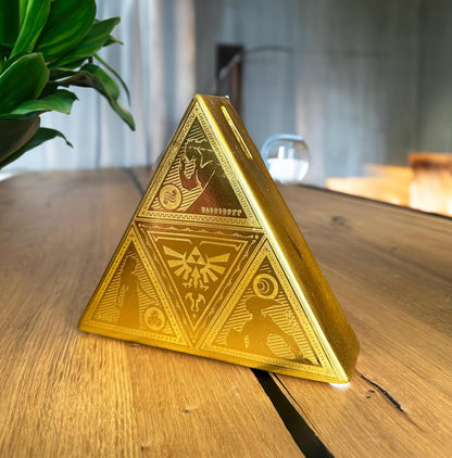 THE LEGEND OF ZELDA - Triforce - Shaped Money Bank