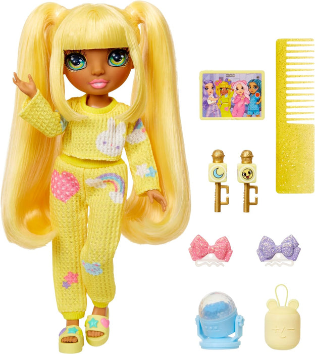 Rainbow High Junior High PJ Party - Sunny (Yellow) - 22 cm Posable Doll with Soft Onesie, Slippers and Play Accessories - Kids Toy - Great for Ages 4-12 Years