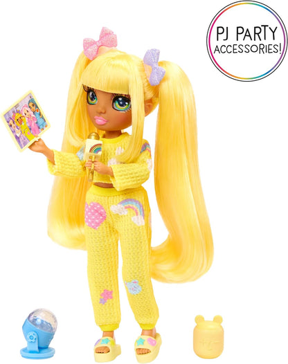 Rainbow High Junior High PJ Party - Sunny (Yellow) - 22 cm Posable Doll with Soft Onesie, Slippers and Play Accessories - Kids Toy - Great for Ages 4-12 Years