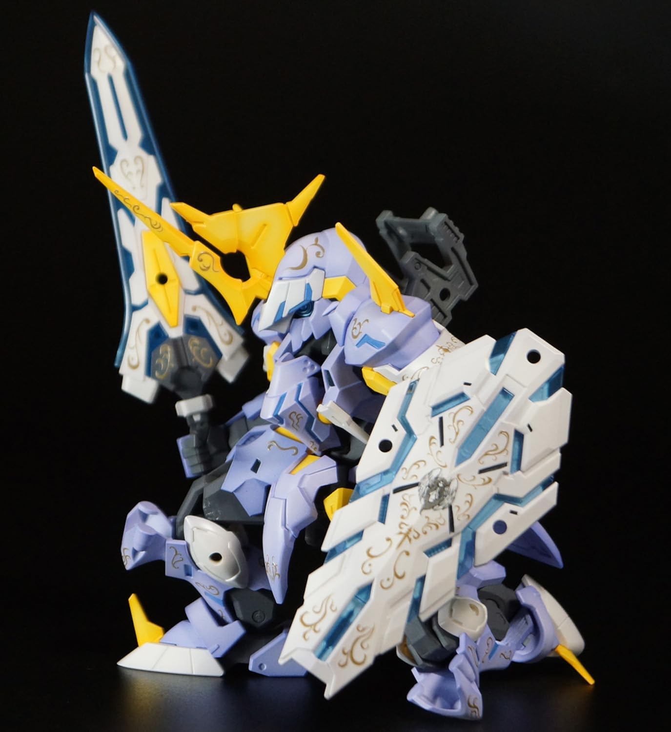 Plum - Pla Act13 Arthur Armor Decoration Kit