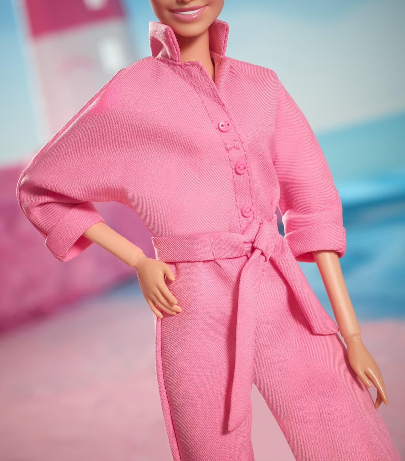 Barbie THE MOVIE, Margot Robbie as Barbie Doll from the movie, wearing pink jumpsuit, sunglasses and hairscarf, HRF29