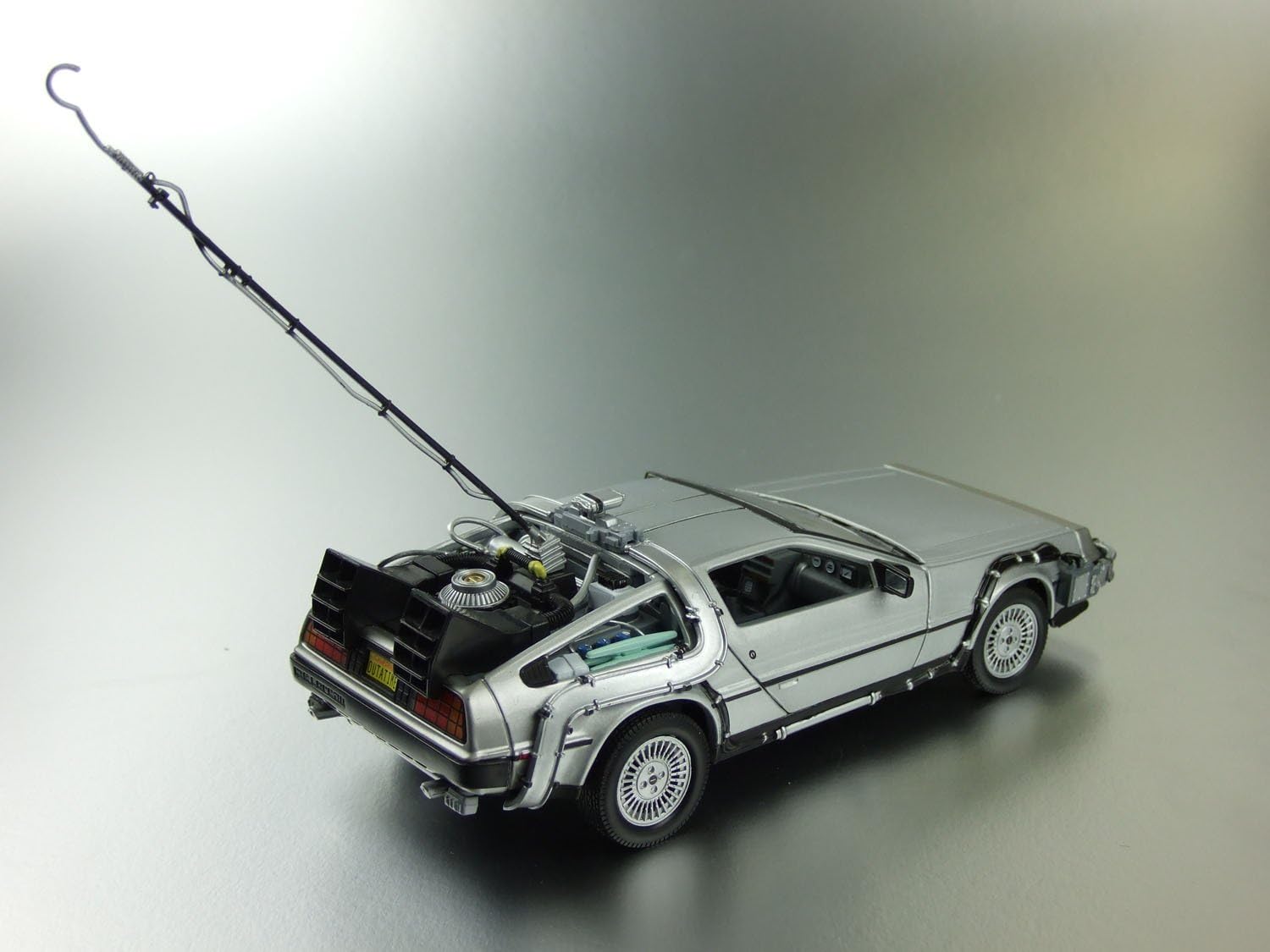 Collectors Réplica Delorean Regreso Al Futuro 1 Escala 1/24