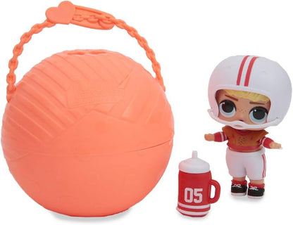 L.O.L. Surprise, Boys - Ball of 7 Surprises including 1 Boy Doll 8 cm, Accessories, Surprise Water Function, Random Models to Collect (Series 2), Toy for Children from 3 Years, LLUC1