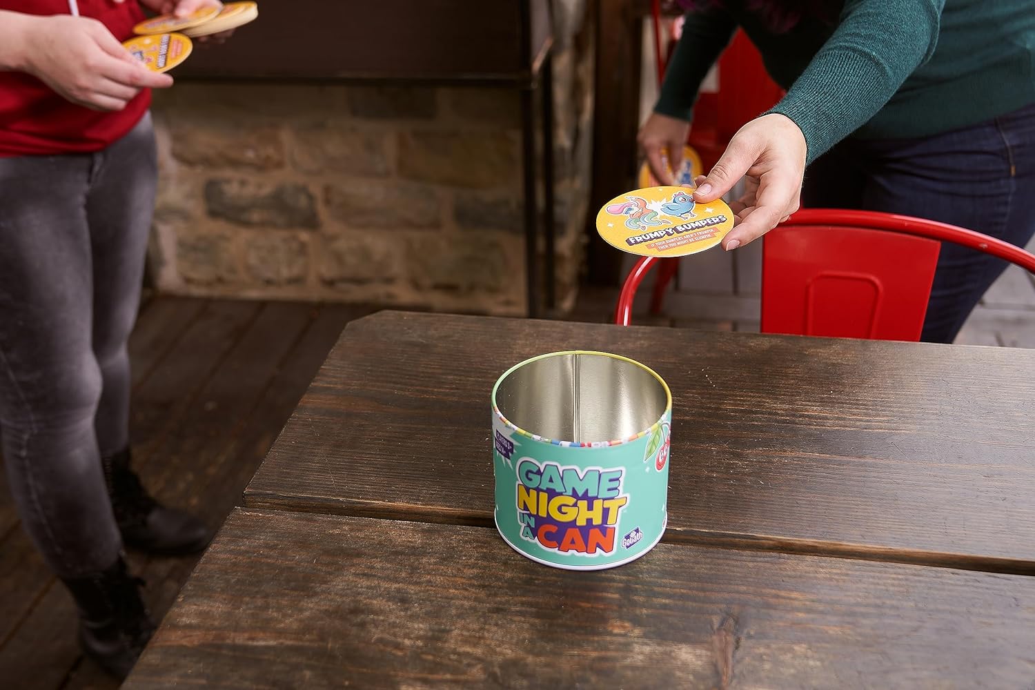 Goliath Game Night in a Can, Kartenspiel für Kinder ab 8 Jahren, Gesellschaftsspiel für 3-20 Spieler