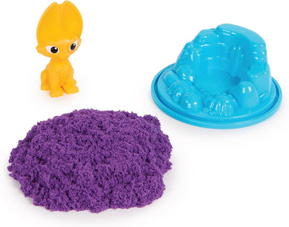 Kinetic Sand Surprise - 113 g Farbiger magischer kinetischer Sand aus Schweden mit Tierfigur und Accessoires für kreatives Indoor-Sandspiel, für Kinder ab 3 Jahren