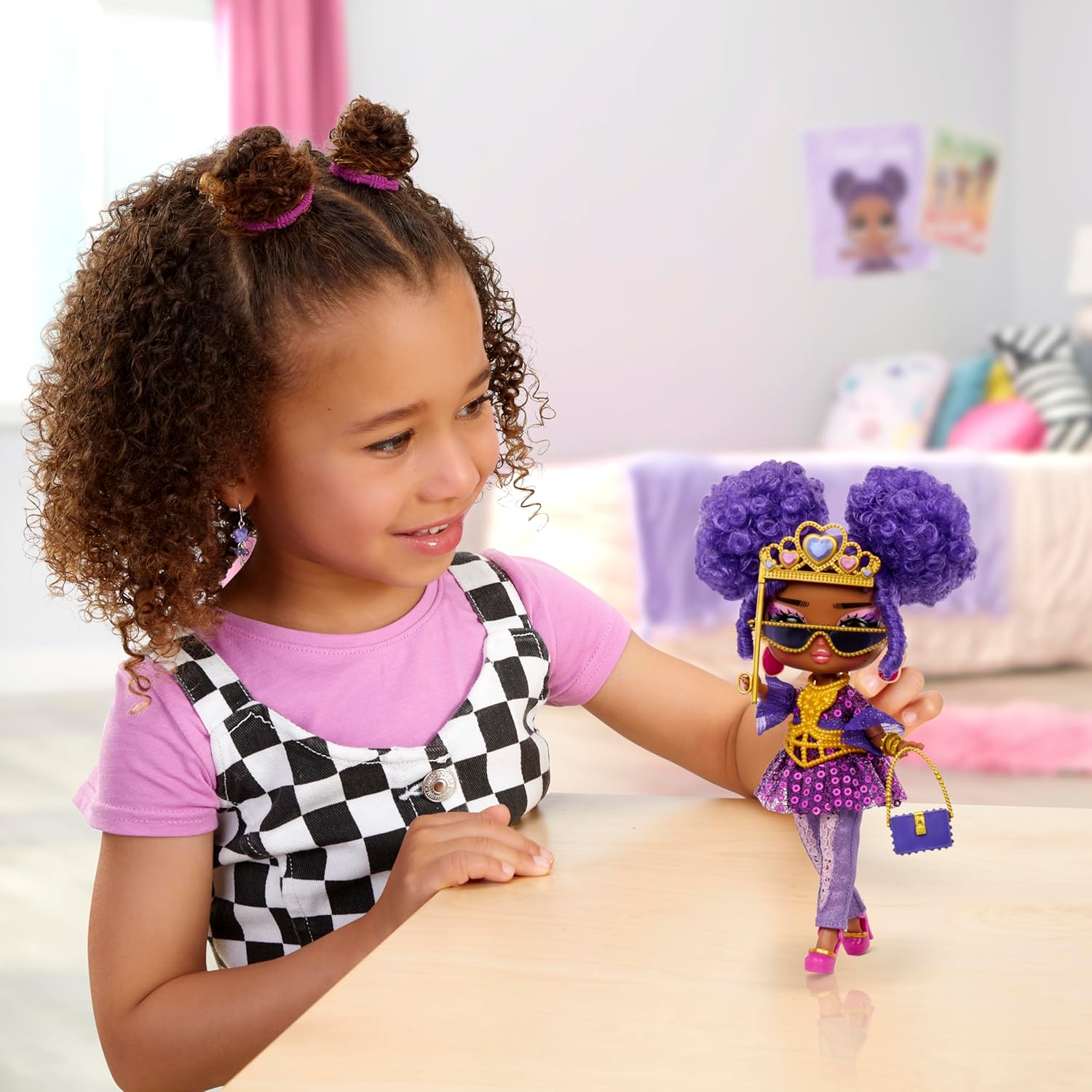 L.O.L. Surprise! Tweens - Modepuppe Cassie Cool - Mit 10+ Überraschungen und Fabelhaften Accessoires - Toll für Kinder ab 4 Jahren