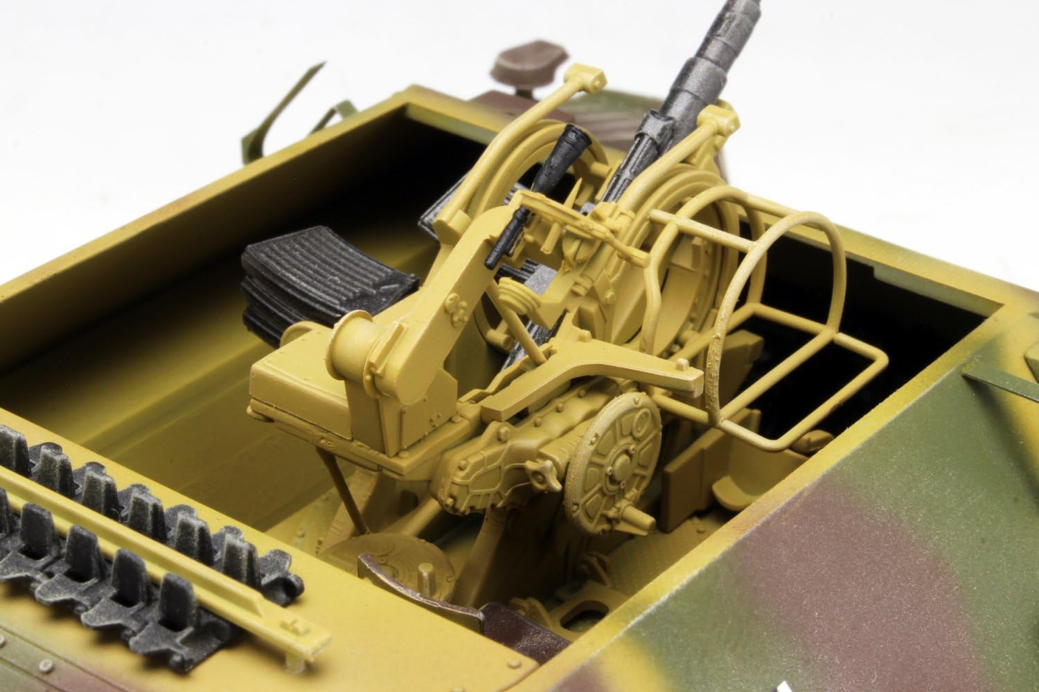Dragon Models DRA6399 Dragon 1/35 Bergepanzer (t) Hetzer mit 2cm Flak 38-Smart Kit, S
