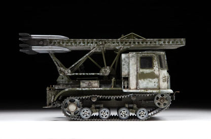 Zvezda- American,Army 3700-STZ-5 with BM-13 Katyusha, Escala 1/35, Plastic Model Kit, Youth Large / 11-13 (ZS3700