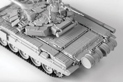 Zvezda -5071 T-72 B3 Main Battle Tank, Scale 1/72, Model Kit, ZS5071