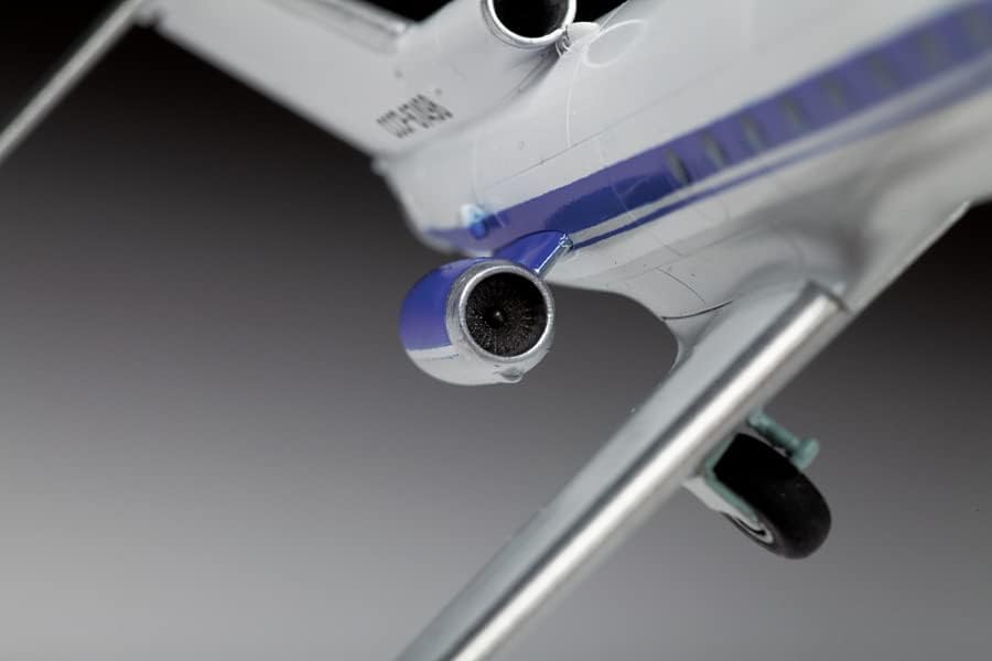 Zvezda -7030-Yak-401/144 Turbojet Passenger Aircraft, 1/144 Scale, Plastic Model Kit, ZS7030
