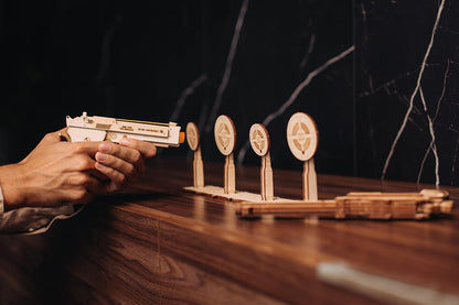 Model Kit: Gun M1 + Shooting Range