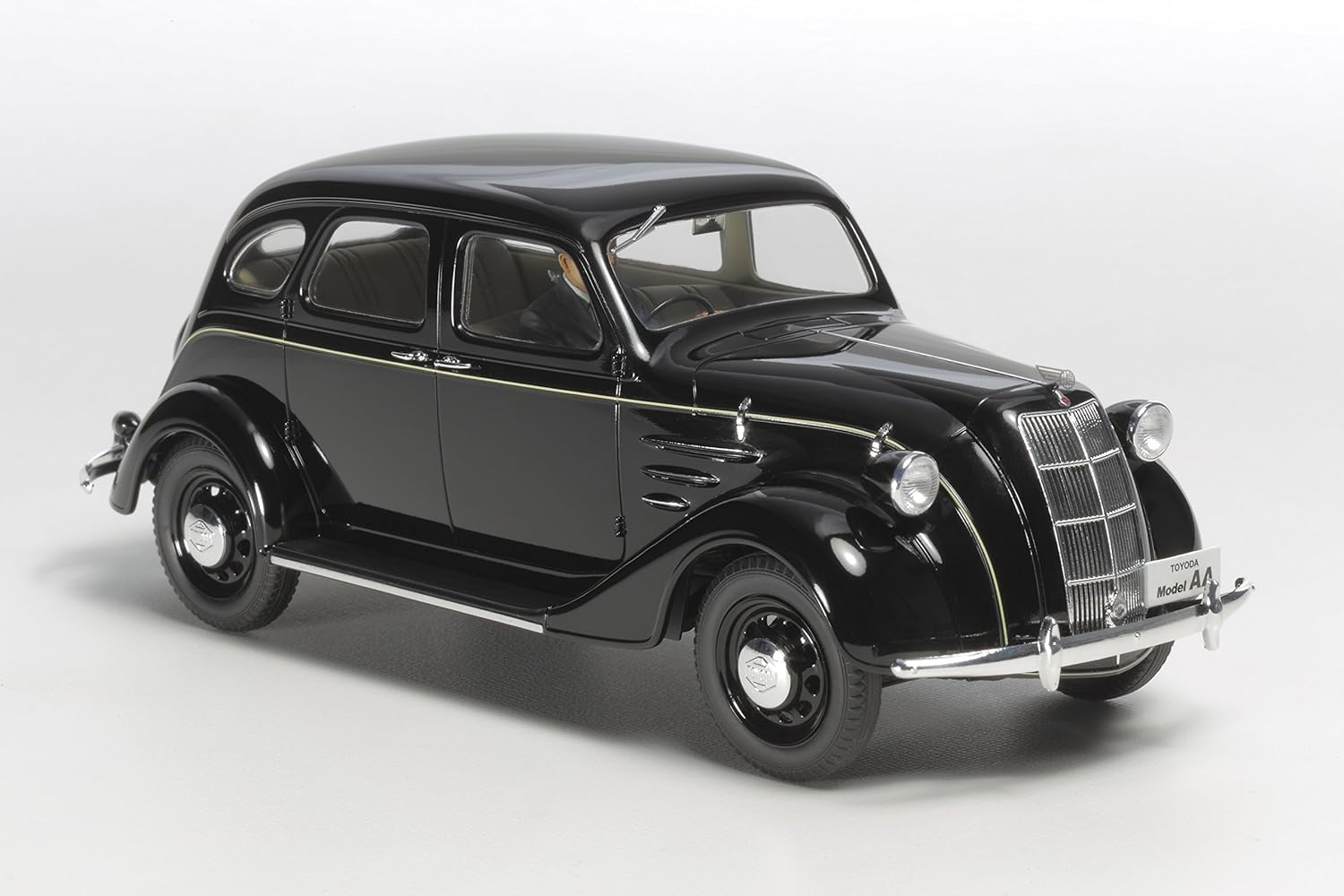 TAMIYA Dickie 300024339 Plastic Model Construction 1:24 Toyota Model AA