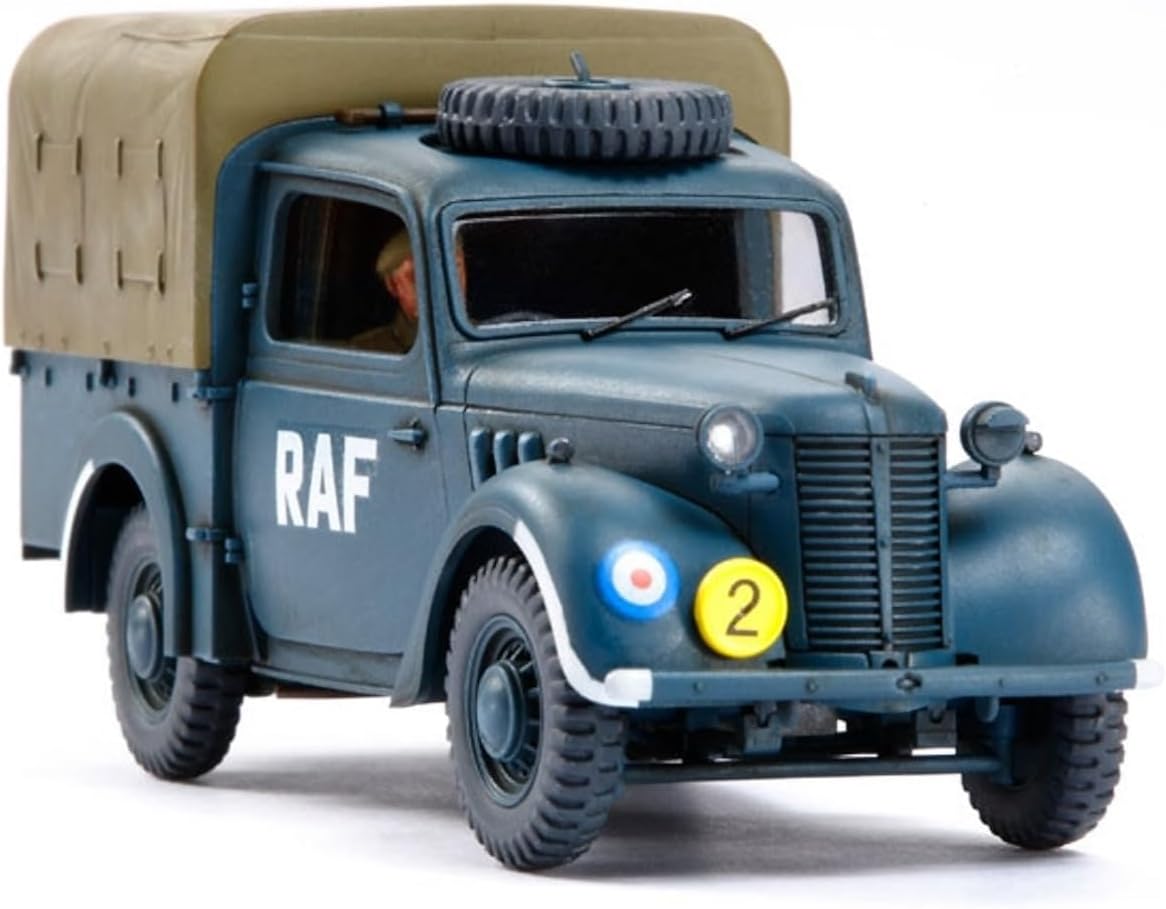 Tamiya 25211 Supermarine Spitfire Mk.I & Light Utility Car 10HP 1:48 Model Kit