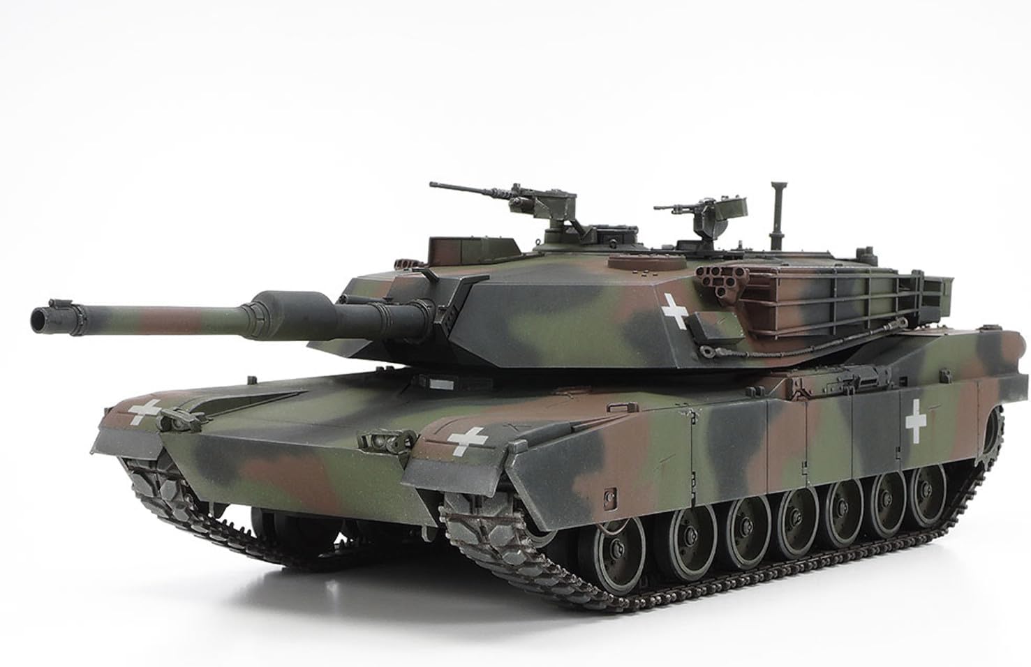 TAMIYA 25216 1:35 US M1A1 Abrams Ukraine Model, Plastic, Assembly, Detailed Replica, Tank Kit, Geformte Farbe