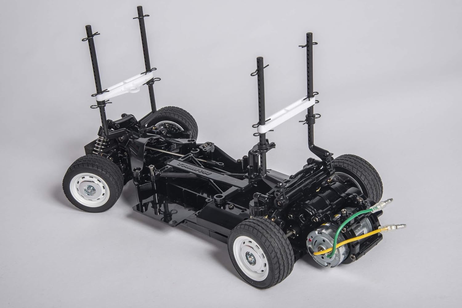 Tamiya Volkswagen RC Volkswagon Type 2 Combi Van (M-06) 58668 1:10 Assembly Kit