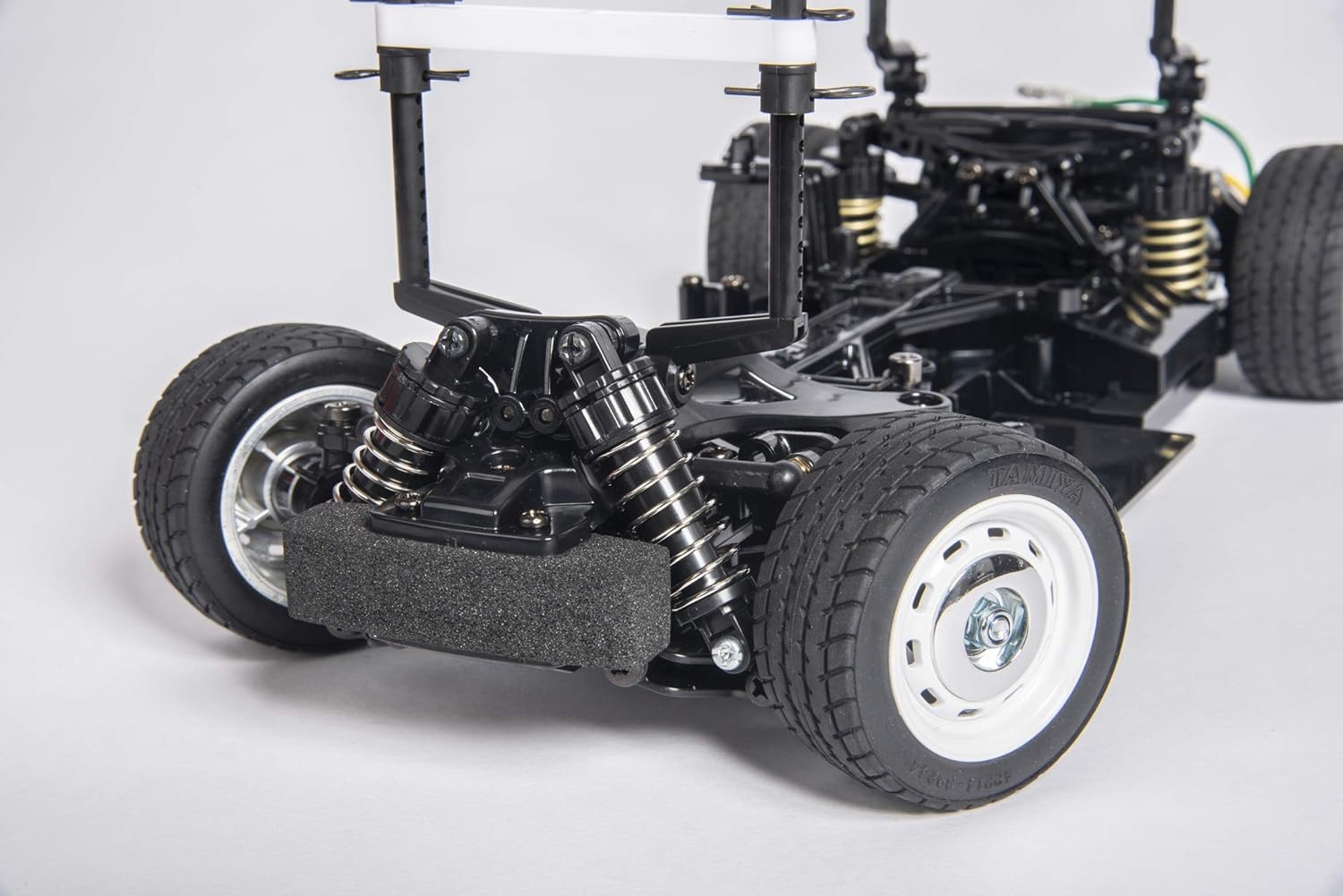 Tamiya Volkswagen RC Volkswagon Type 2 Combi Van (M-06) 58668 1:10 Assembly Kit