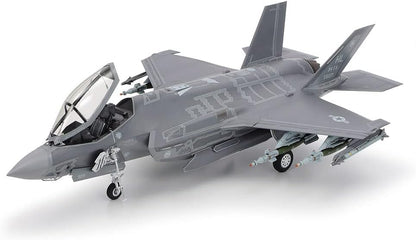 TAMIYA 61124 1:48 US F-35A Lightning II, True-to-Original Replica Plastic Kit, Crafts, Model Kit, Assembly, Unpainted, Multicoloured