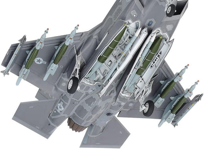 TAMIYA 61124 1:48 US F-35A Lightning II, True-to-Original Replica Plastic Kit, Crafts, Model Kit, Assembly, Unpainted, Multicoloured