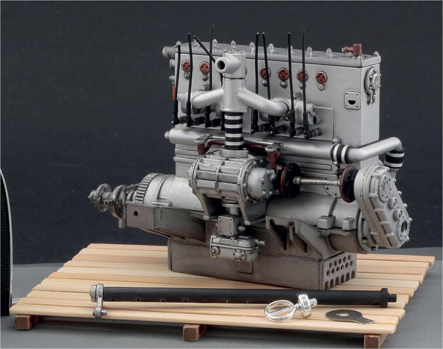 Italeri ITA4713 Scale Model kit, Molded Color