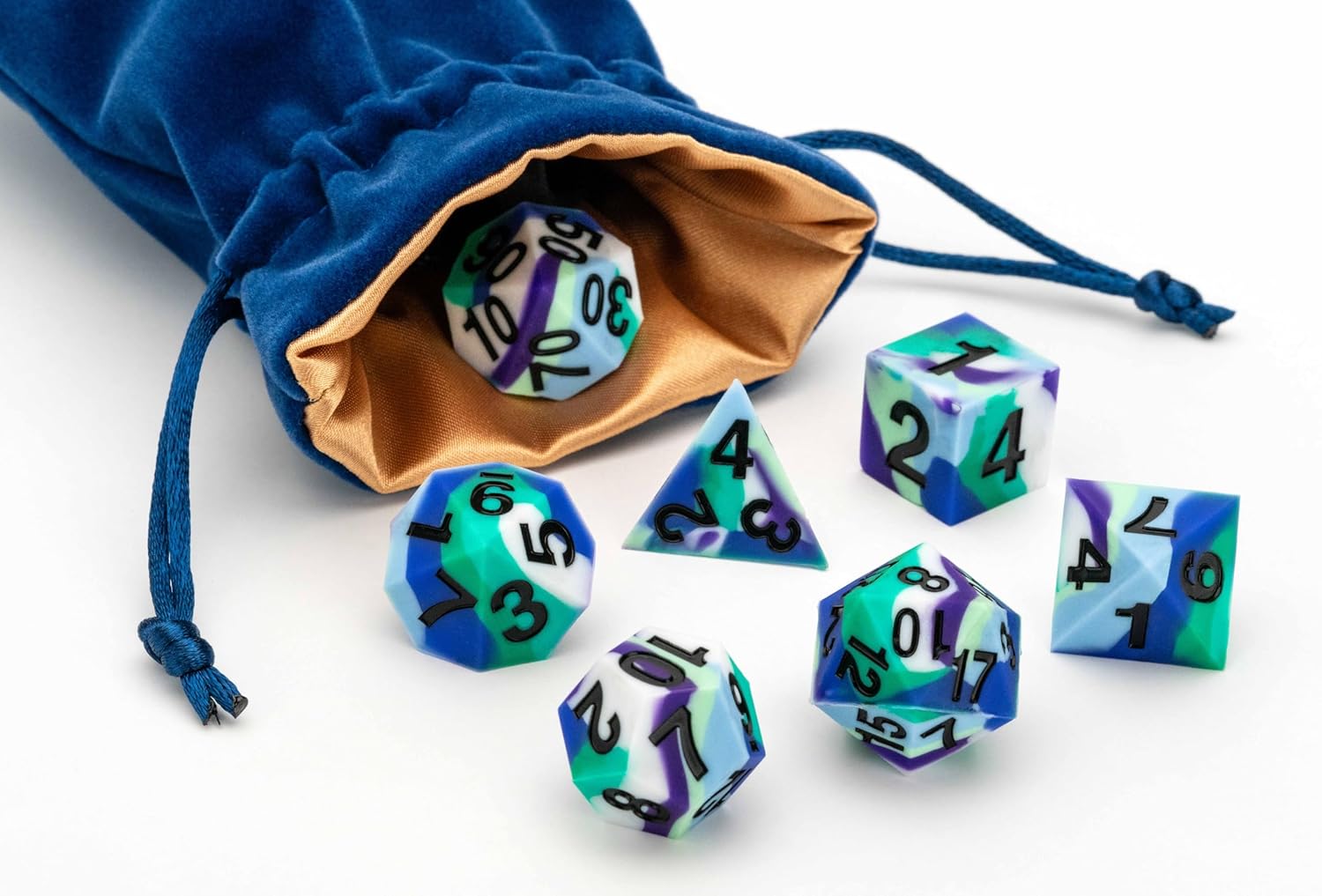FanRoll by Metallic Dice Games - Set di dadi in gomma siliconica con bordo affilato, 16 mm, per uomini gay