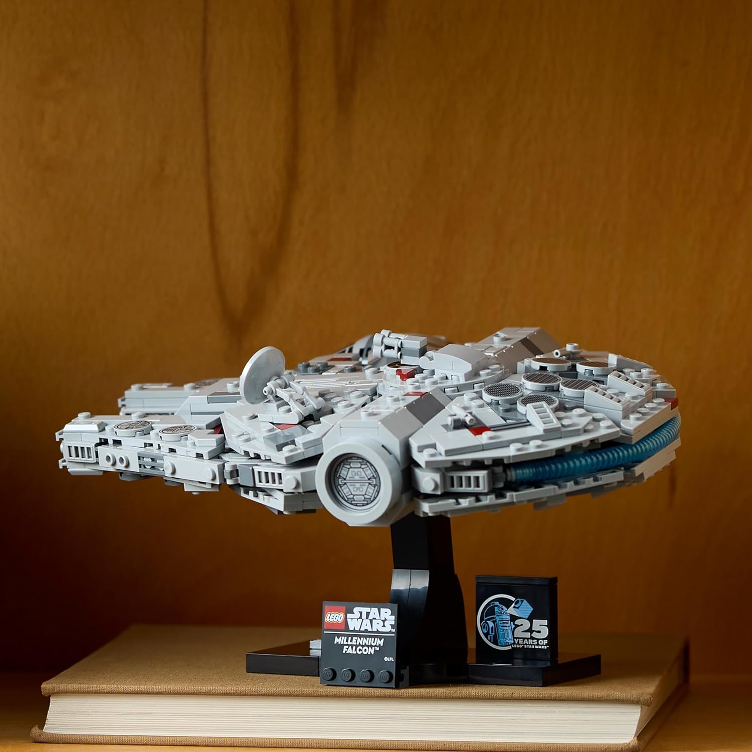 LEGO Star Wars Millenium Falcon 25th Anniversary Set for Adults, Collectible A New Hope Starship Vehicle Model Kit, Home or Office Décor, Father's Day Treat, Gifts for Men, Women and Fans 75375