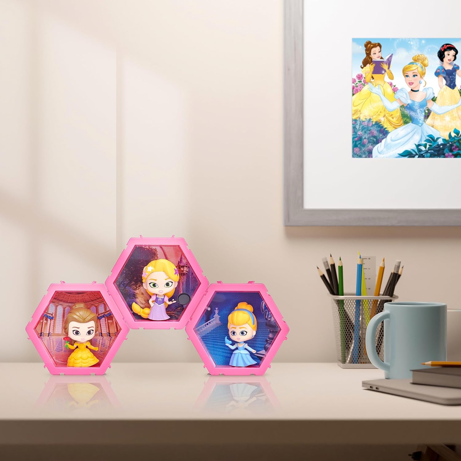 WOW! PODS - 4D Disney Belle, Unique Connectable Collectable Bobble-head figure that Bursts from their World into Yours, Wall or Shelf Display, Disney Toys and Gifts, Series 1 no. 423