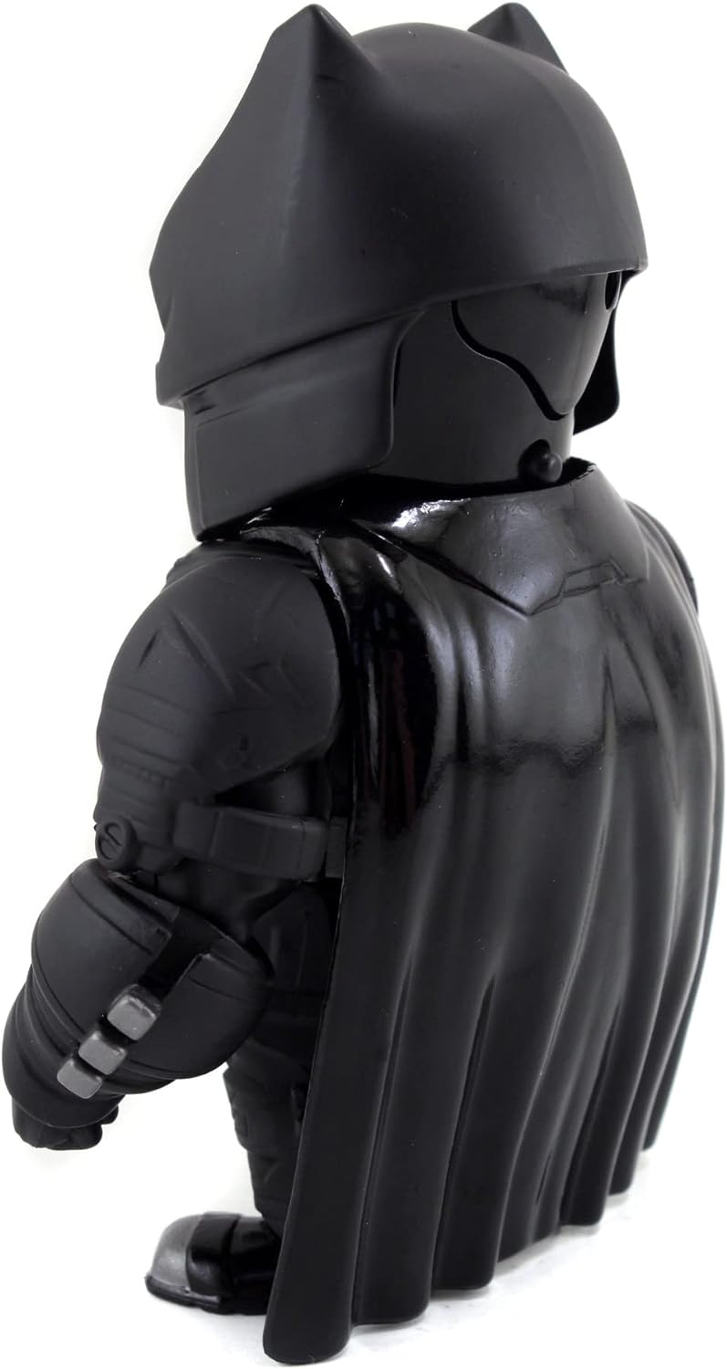 Jada- Batman Figura Metálica Batman Armored, 15cm, Con Armadura Desmontable y Ojos con Luz, Cultura Pop, Coleccionable, A Partir de 8 Años (253213009)