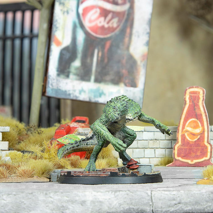 Modiphius Entertainment: Fallout: Wasteland Warfare - Creatures: Gatorclaw - 1 Figure, 32mm Unpainted Resin Miniature & Scenic Base, Tabletop RPG Game