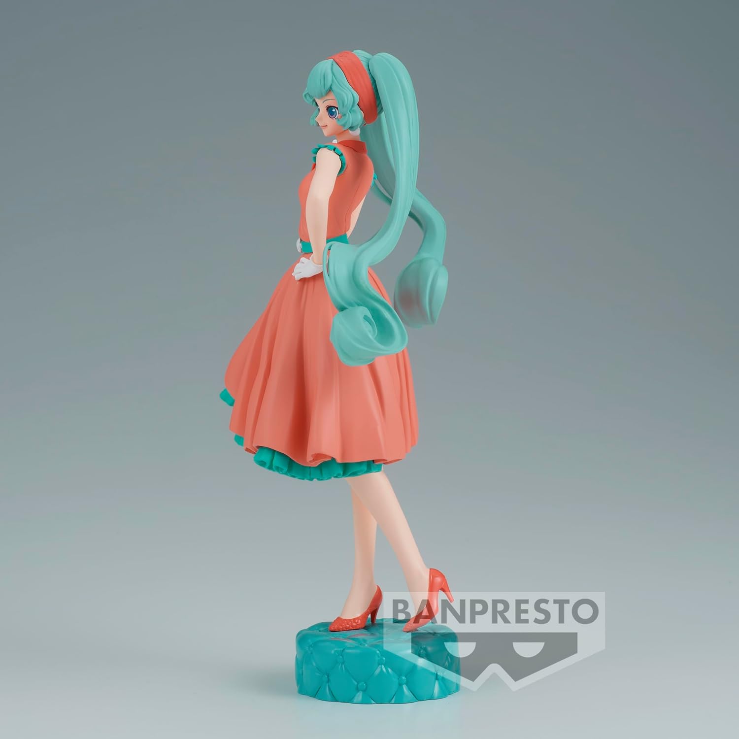 Hatsune Miku World Journey Vol.1 Statue 18cm, Banpresto BP88648P Hatsune Miku, World Journey Vol.1 Actionfigur, 18 cm, mehrfarbig, Banpresto - Hatsune Miku - World Journey Vol.1 Statue