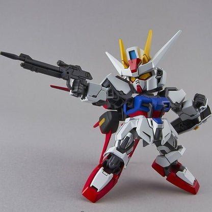 Bandai Hobby - Maquette Gundam - 002 Aile Strike Gundam Gunpla SD EX-STD 8 cm - 4573102656162