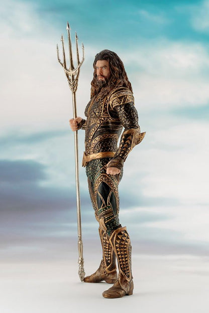 DC Universe Justice League ARTFX+ Statue Aquaman