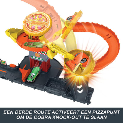 Hot Wheels City Toy Car Track Set, Pizza Slam Cobra Attack, Snake Tail Spiral Track with Randomizer, 1 Vehicle in 1:64 Scale, HTN81