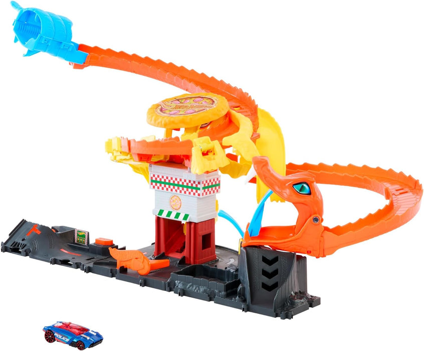 Hot Wheels City Toy Car Track Set, Pizza Slam Cobra Attack Playset, Snake Tail Spiral Track with Randomizer, 1 Vehicle in 1:64 Scale