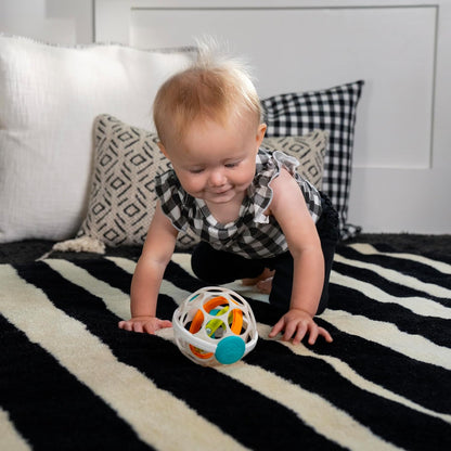 BABY EINSTEIN- Coche de Juguete, Multicolor, (h) (w) x 4.0" (d) (Kids2, Inc. 16765-6-A1-LN-AC-MEWW-YW2)
