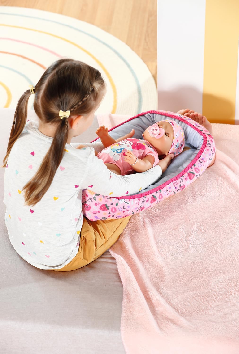 BABY born Baby Nest 835821 - Reversible Baby Nest with Soft Padded Edges for Dolls up to 43cm - Features Berry and Bear Design - Great for Sofa, Floor, and Nursery - Suitable for Children from 3 Years
