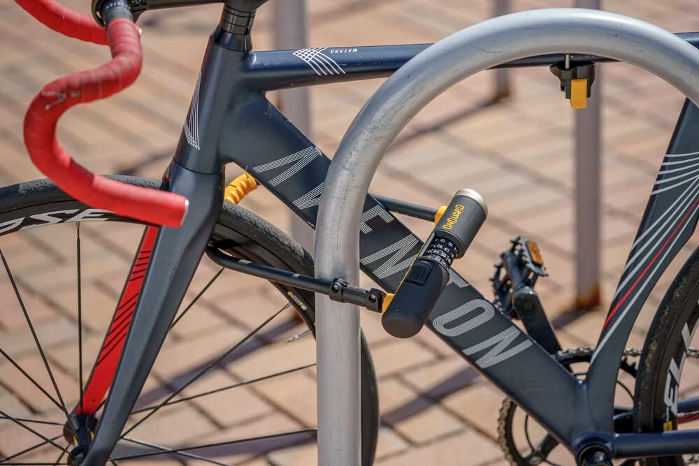 OnGuard Bulldog Combo DT-8012C Bike Lock, Combo Bike Locks, High Security & Reliable, Bicycle Lock With Rubber Coated Crossbar, Locks Shackle On Both Sides, Braided Steel Cycle Lock With Double Bolt