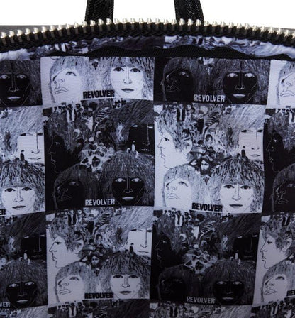 Loungefly The Beatles by Rucksack Mini Revolver Album mit Record Pouch