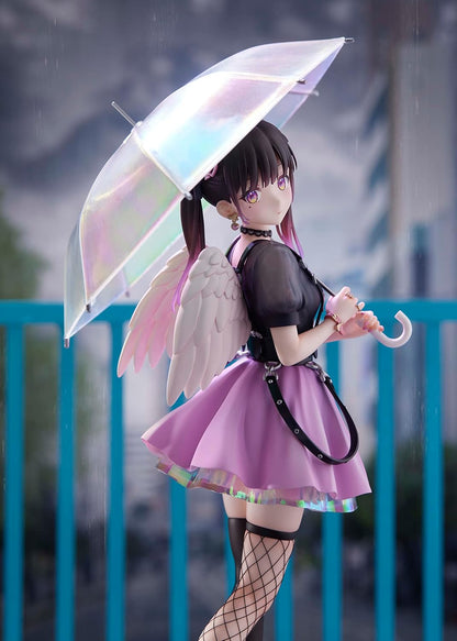 1/7 Scale Figure with Umbrella and Holding Wings Heart Wings