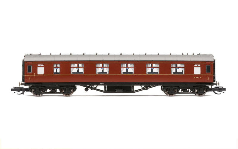 Hornby TT:120 Gauge TT4032 BR 57' Corridor First, M1040M - Era 5 Rolling Stock - Coaches for Model Railway Sets